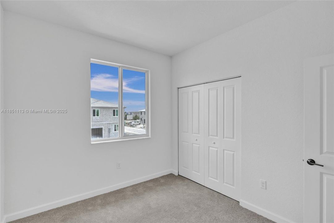 Activo con contrato: $3,200 (4 camas, 3 baños, 0 Pies cuadrados)