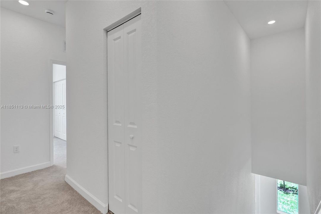 Activo con contrato: $3,200 (4 camas, 3 baños, 0 Pies cuadrados)