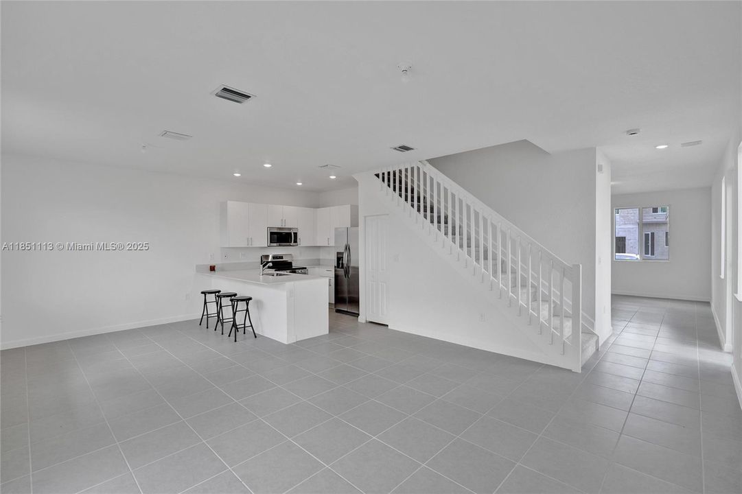 Activo con contrato: $3,200 (4 camas, 3 baños, 0 Pies cuadrados)