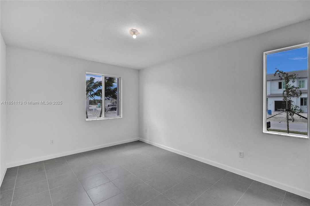 Activo con contrato: $3,200 (4 camas, 3 baños, 0 Pies cuadrados)