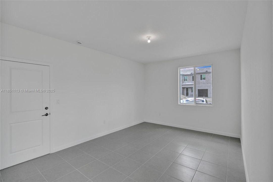 Activo con contrato: $3,200 (4 camas, 3 baños, 0 Pies cuadrados)