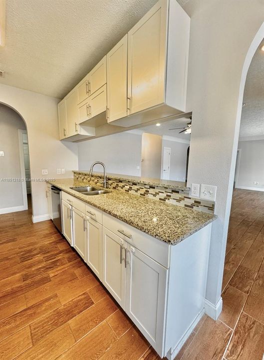 Recently Rented: $3,500 (5 beds, 3 baths, 2635 Square Feet)