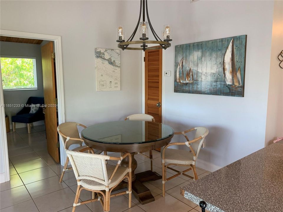 For Rent: $7,000 (3 beds, 3 baths, 1568 Square Feet)