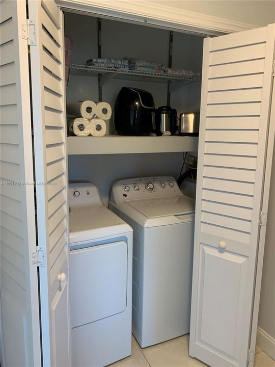 Upstairs Washer /Dryer
