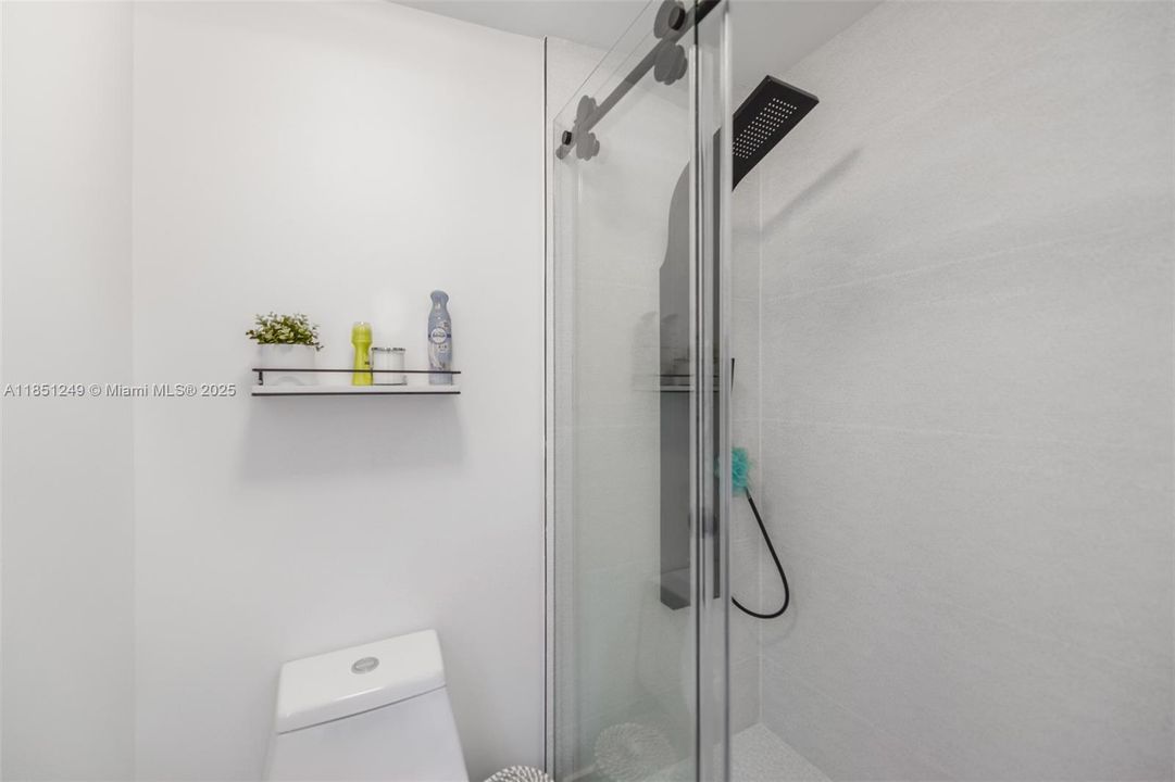 最近租的: $3,500 (2 贝兹, 2 浴室, 1045 平方英尺)