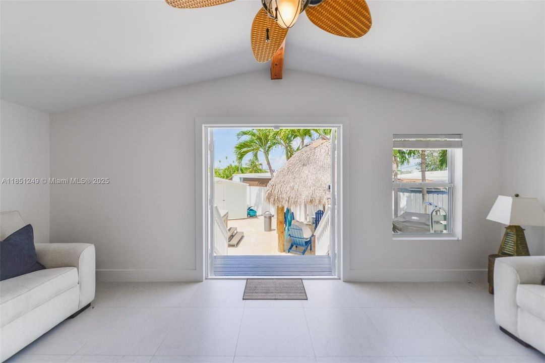 最近租的: $3,500 (2 贝兹, 2 浴室, 1045 平方英尺)