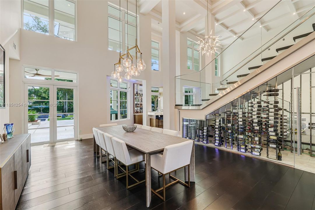 For Sale: $9,995,000 (8 beds, 10 baths, 11626 Square Feet)
