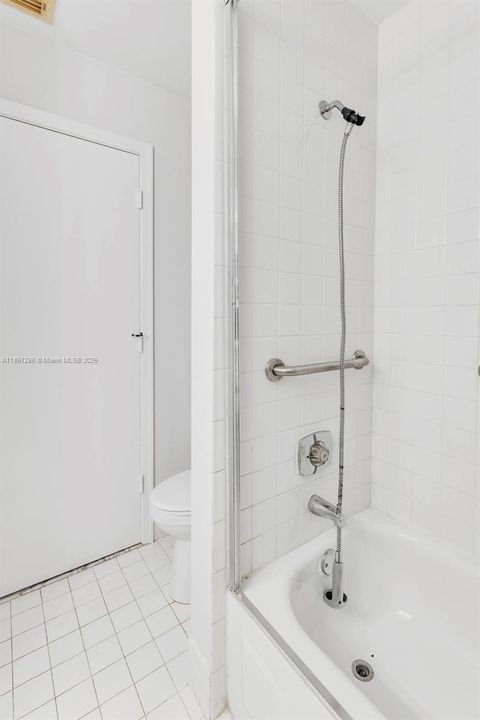 На продажу: $260,000 (2 спален, 2 ванн, 1586 Квадратных фут)