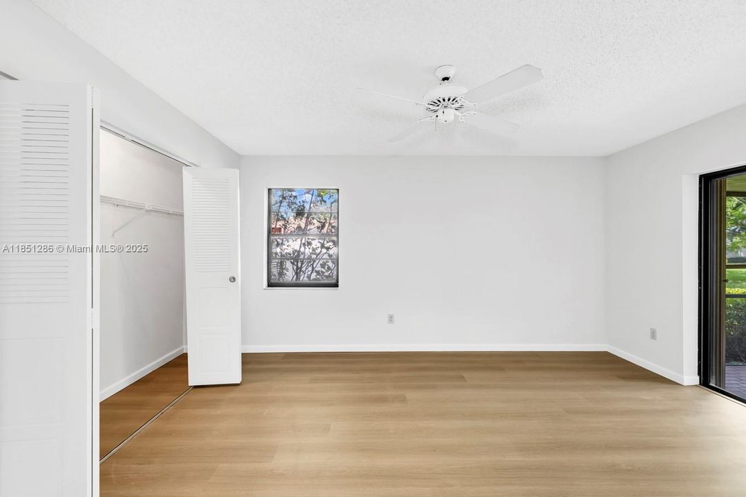 На продажу: $260,000 (2 спален, 2 ванн, 1586 Квадратных фут)