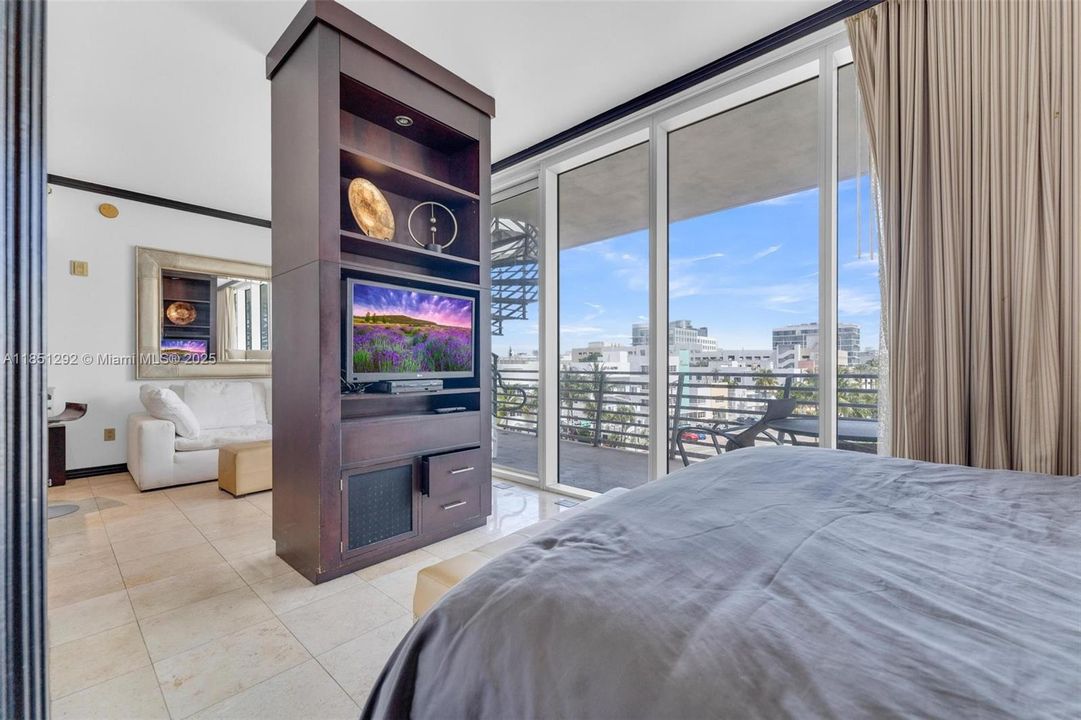 For Sale: $295,000 (0 beds, 1 baths, 500 Square Feet)