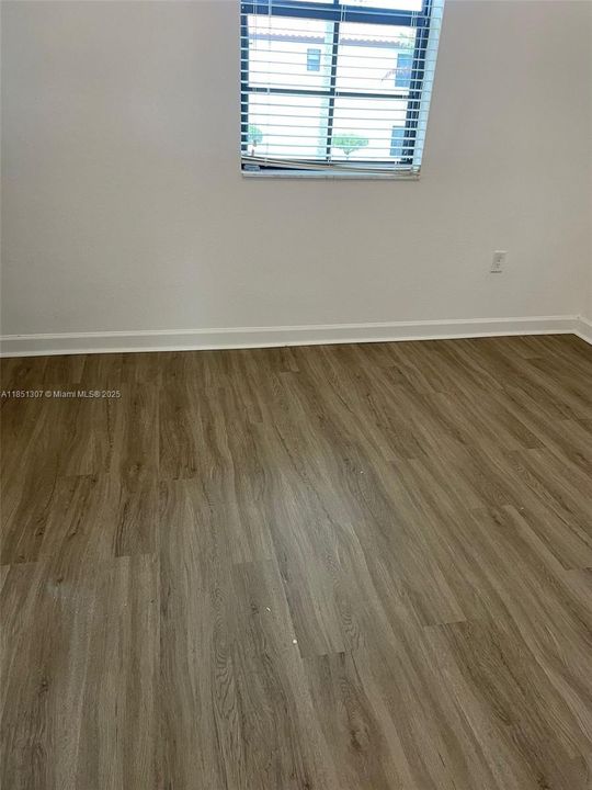 En Venta: $350,000 (2 camas, 2 baños, 1224 Pies cuadrados)