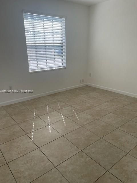 En Venta: $350,000 (2 camas, 2 baños, 1224 Pies cuadrados)