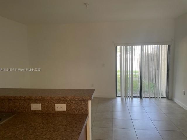 En Venta: $350,000 (2 camas, 2 baños, 1224 Pies cuadrados)