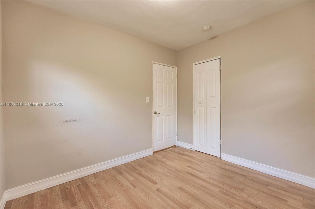 Недавно продано: $339,900 (2 спален, 1 ванн, 848 Квадратных фут)