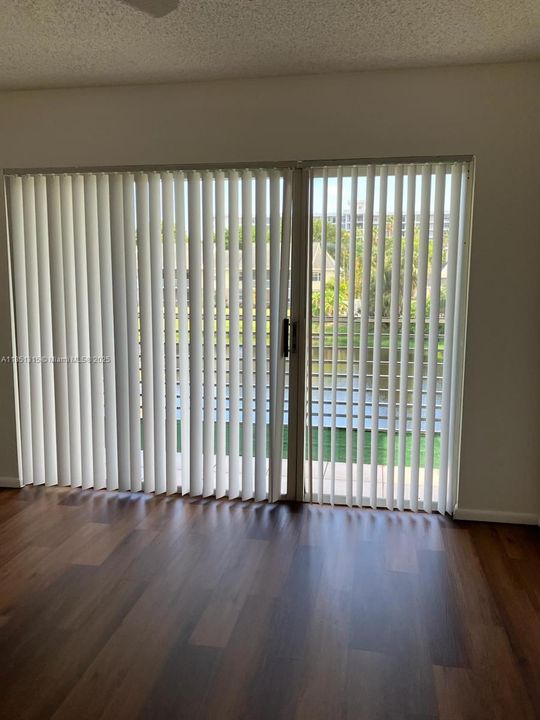 Recientemente alquilado: $2,100 (2 camas, 2 baños, 1120 Pies cuadrados)