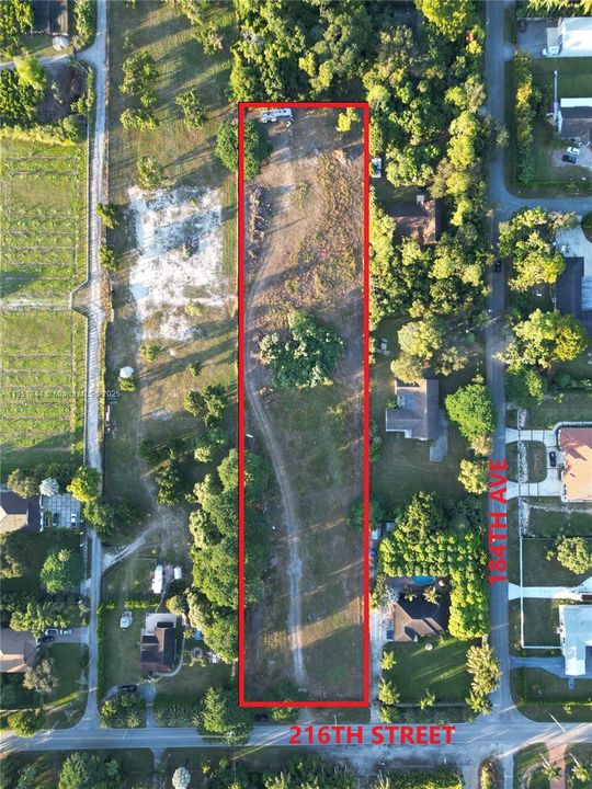 待售: $795,000 (2.86 acres)