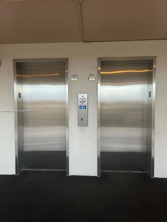 En Venta: $280,000 (2 camas, 2 baños, 1100 Pies cuadrados)