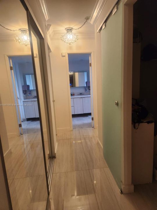 For Sale: $275,000 (2 beds, 2 baths, 1674 Square Feet)