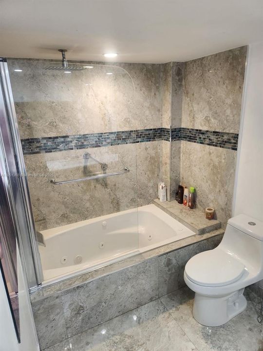 For Sale: $275,000 (2 beds, 2 baths, 1674 Square Feet)