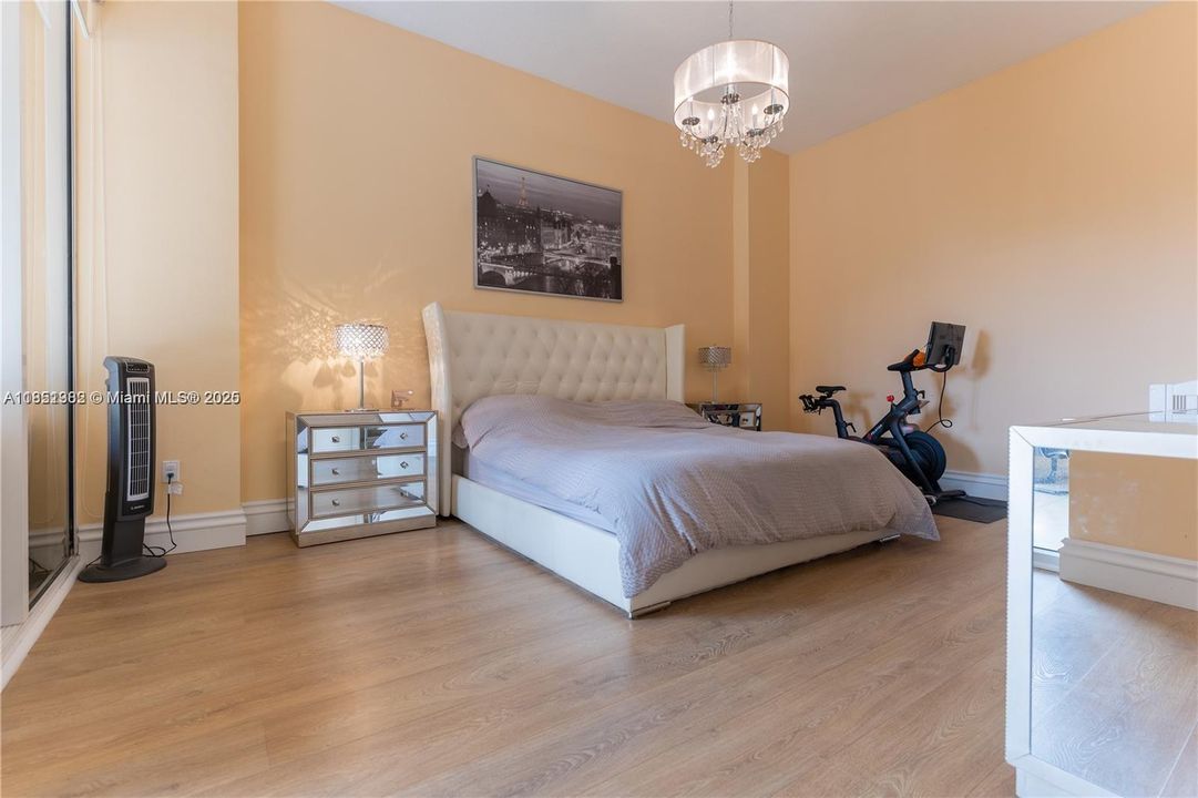 For Sale: $690,000 (2 beds, 2 baths, 1708 Square Feet)