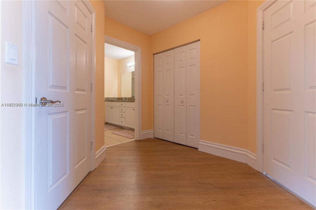 For Sale: $690,000 (2 beds, 2 baths, 1708 Square Feet)