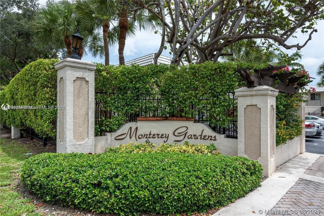 待售: $390,000 (2 贝兹, 1 浴室, 805 平方英尺)