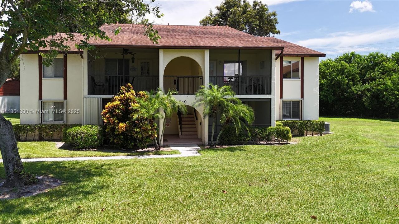 待售: $234,900 (1 贝兹, 1 浴室, 788 平方英尺)