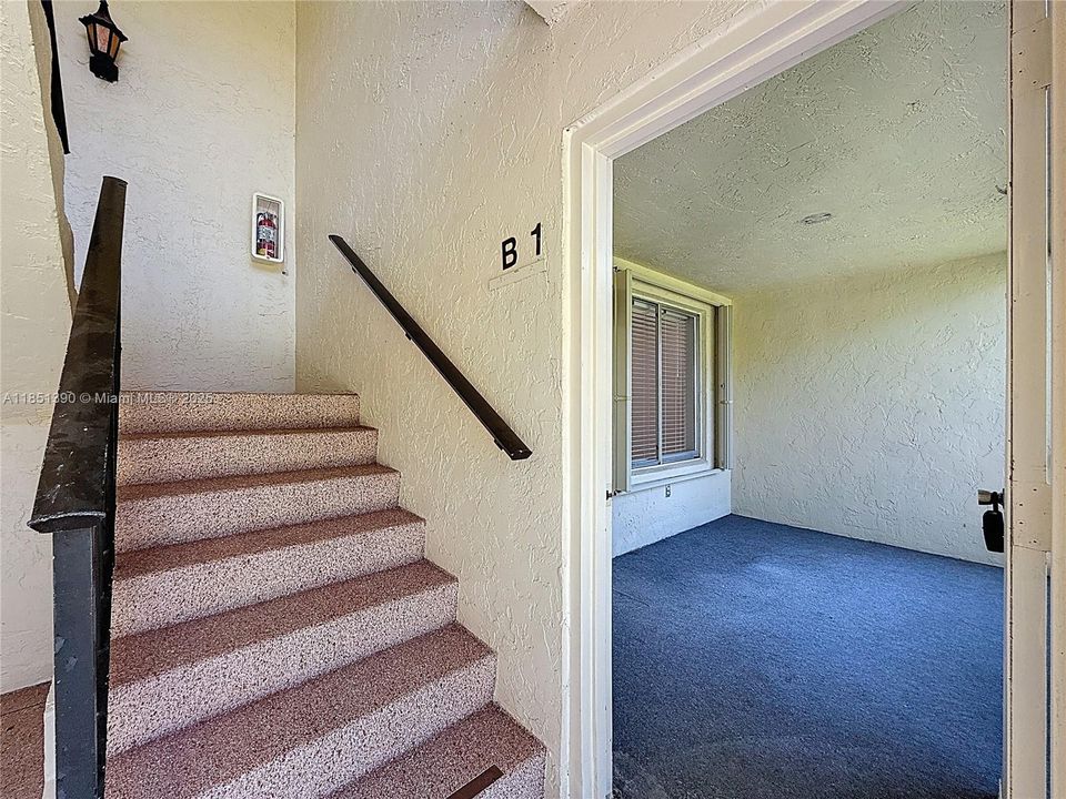 待售: $234,900 (1 贝兹, 1 浴室, 788 平方英尺)