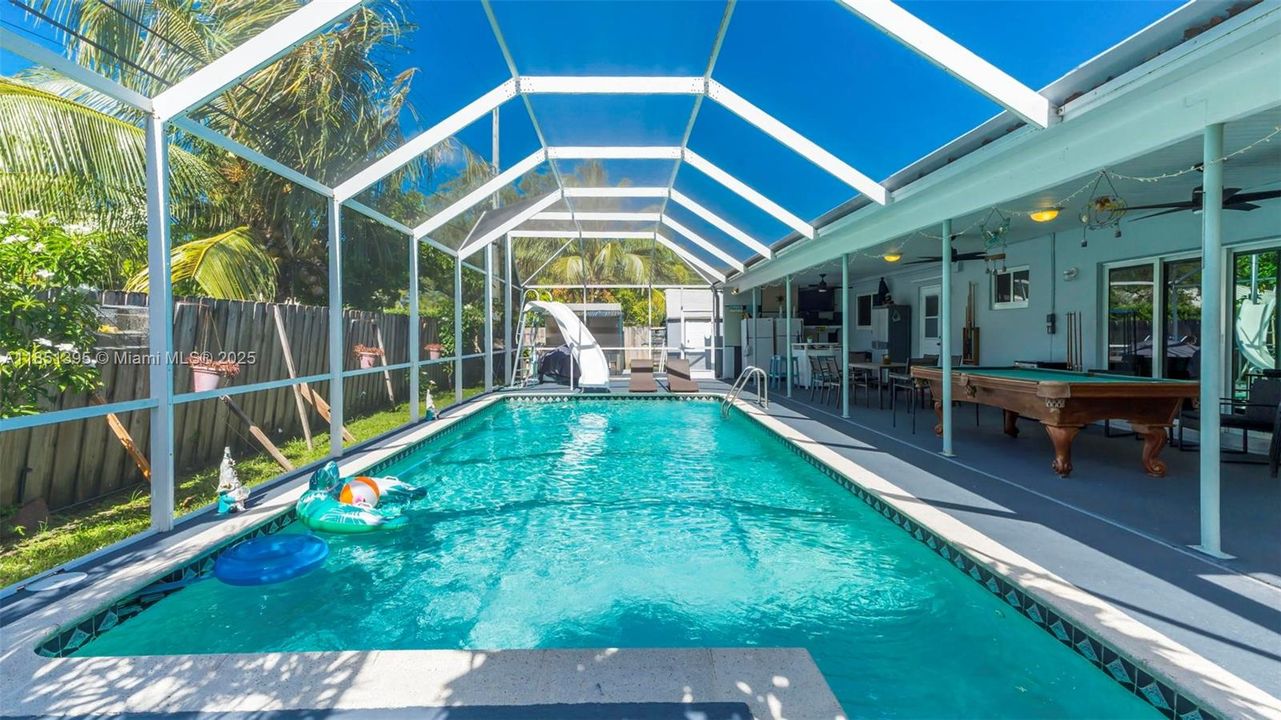 For Sale: $715,000 (3 beds, 2 baths, 1297 Square Feet)