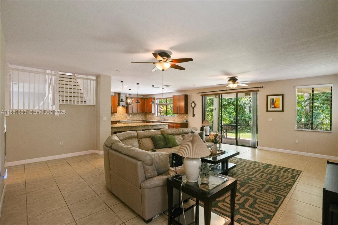 For Sale: $930,000 (5 beds, 4 baths, 3399 Square Feet)