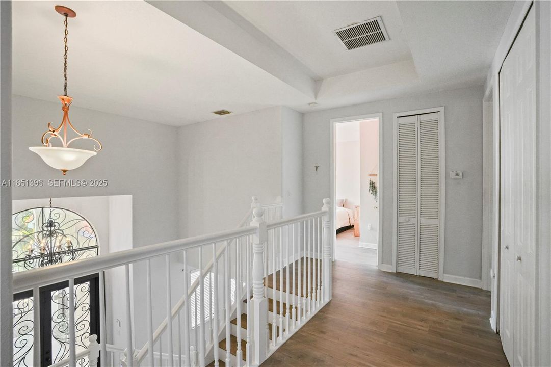 For Sale: $930,000 (5 beds, 4 baths, 3399 Square Feet)