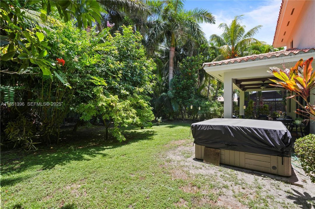 For Sale: $930,000 (5 beds, 4 baths, 3399 Square Feet)