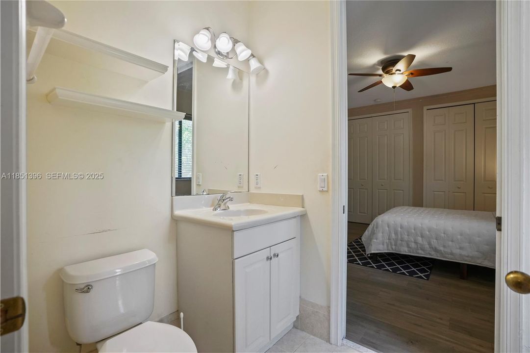 For Sale: $930,000 (5 beds, 4 baths, 3399 Square Feet)