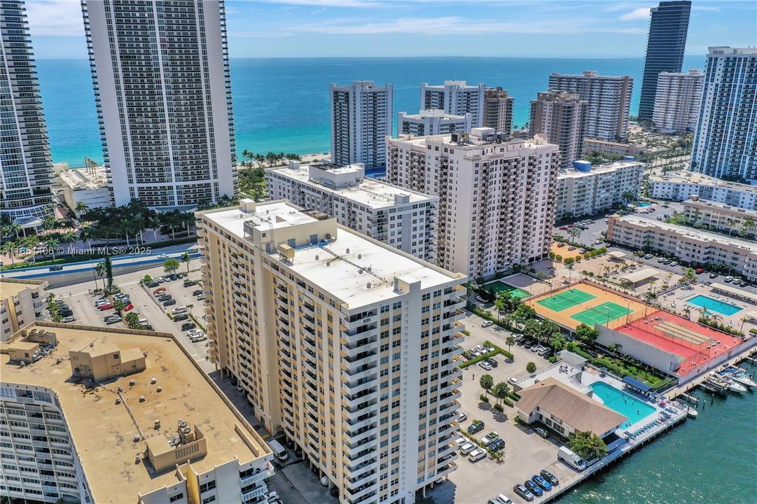 Recently Sold: $285,000 (2 beds, 2 baths, 1360 Square Feet)