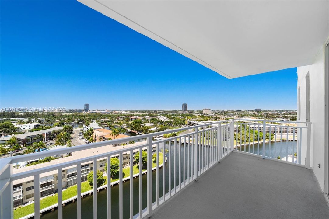 Recently Sold: $274,900 (2 beds, 2 baths, 1150 Square Feet)