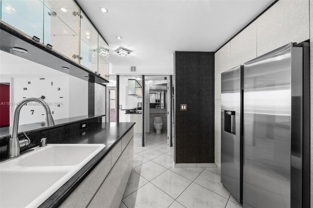 Recently Sold: $274,900 (2 beds, 2 baths, 1150 Square Feet)