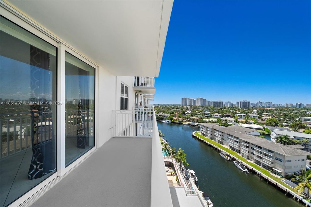 Recently Sold: $274,900 (2 beds, 2 baths, 1150 Square Feet)