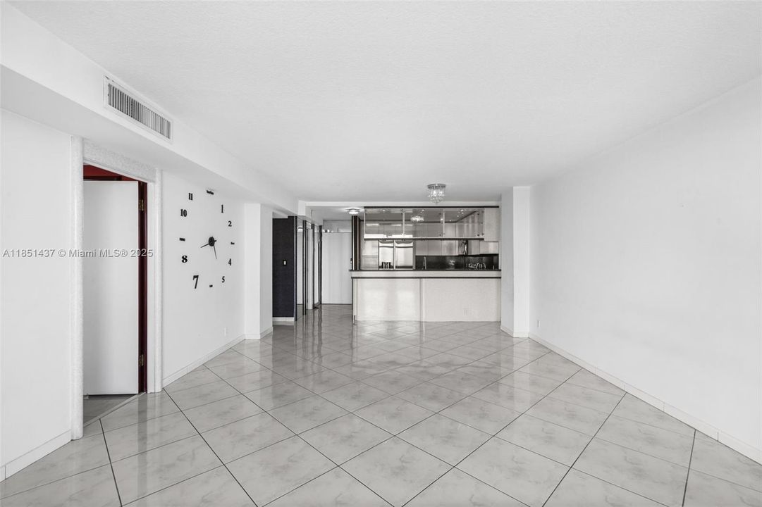 Recently Sold: $274,900 (2 beds, 2 baths, 1150 Square Feet)