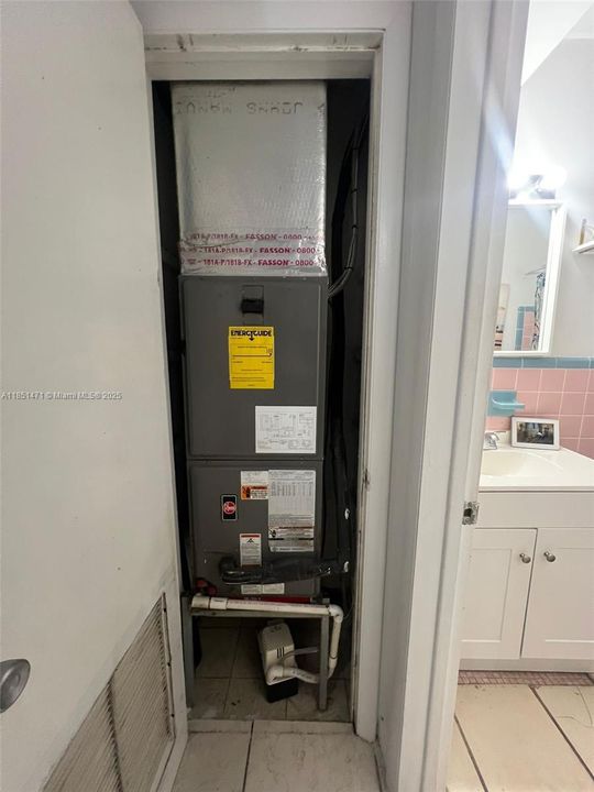 Vendido Recientemente: $185,000 (0 camas, 1 baños, 440 Pies cuadrados)