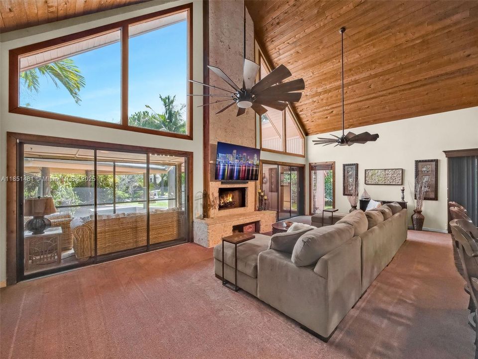 待售: $840,000 (3 贝兹, 2 浴室, 2263 平方英尺)