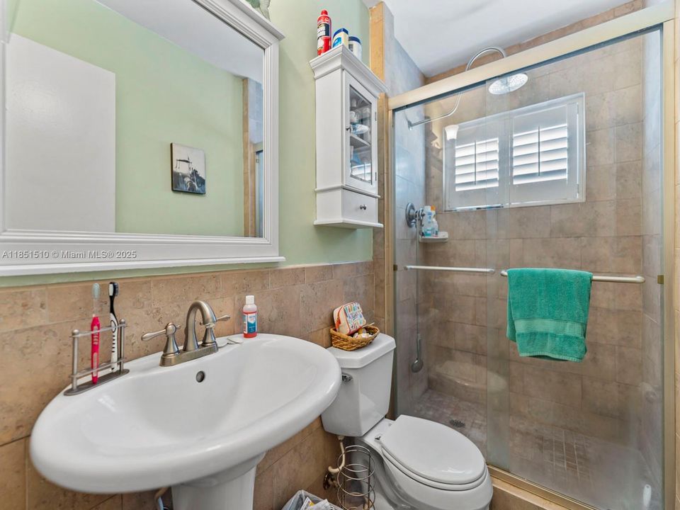 Recently Sold: $634,900 (3 beds, 2 baths, 1766 Square Feet)