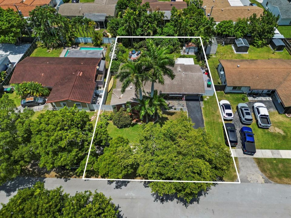 Recently Sold: $634,900 (3 beds, 2 baths, 1766 Square Feet)