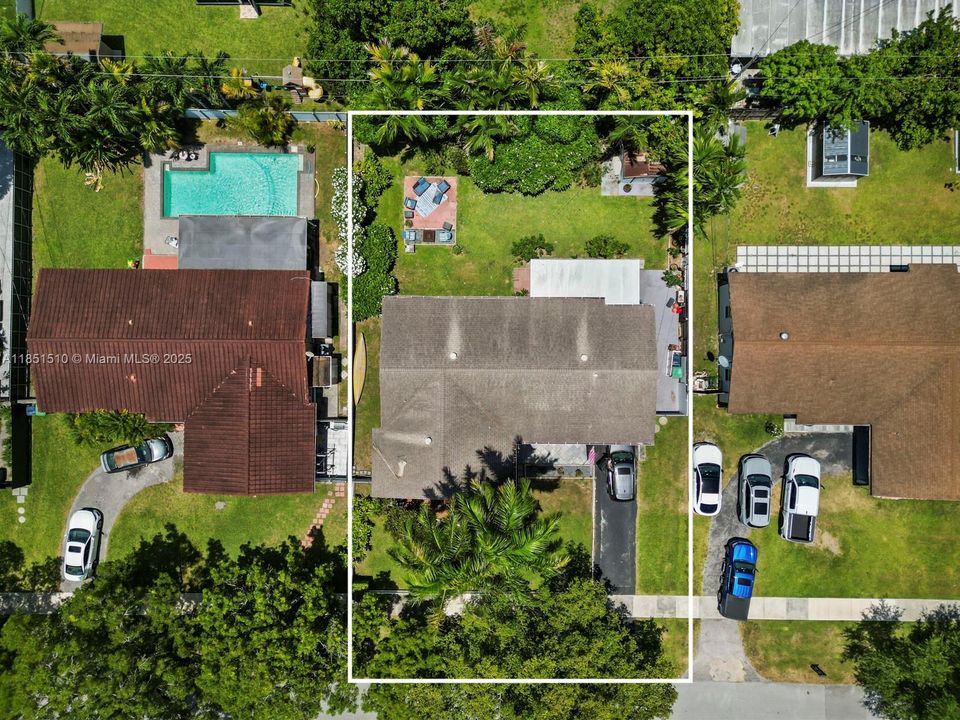 Recently Sold: $634,900 (3 beds, 2 baths, 1766 Square Feet)