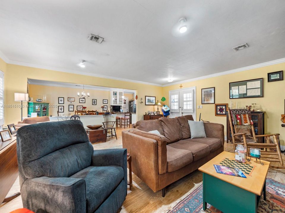 Recently Sold: $634,900 (3 beds, 2 baths, 1766 Square Feet)