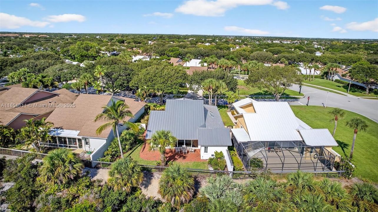 Activo con contrato: $1,385,000 (3 camas, 2 baños, 1889 Pies cuadrados)