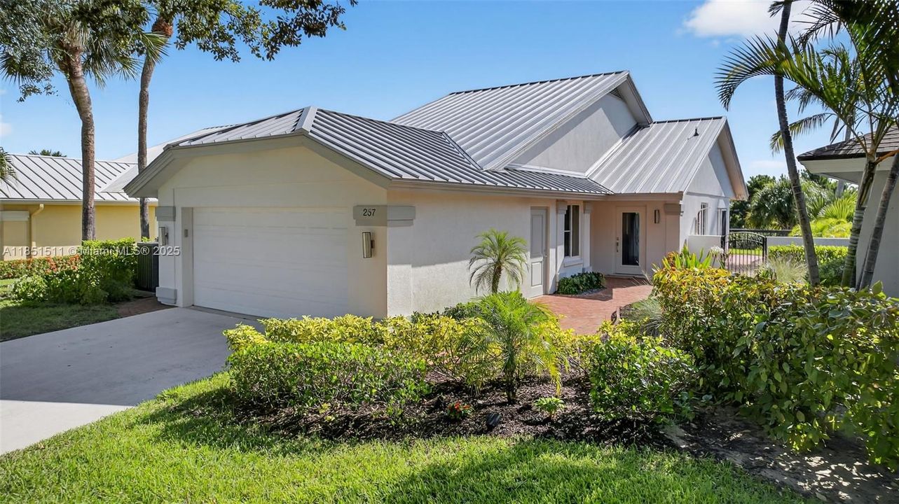 Activo con contrato: $1,385,000 (3 camas, 2 baños, 1889 Pies cuadrados)