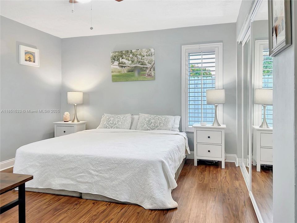 Recently Sold: $660,000 (4 beds, 2 baths, 1709 Square Feet)