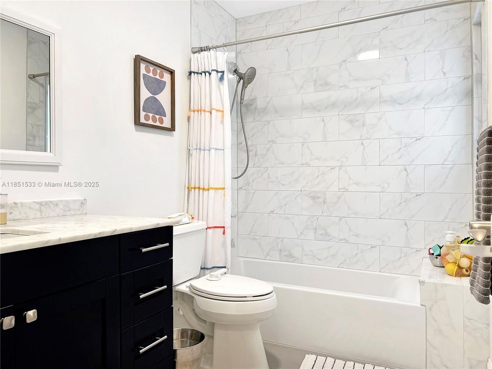 Recently Sold: $660,000 (4 beds, 2 baths, 1709 Square Feet)