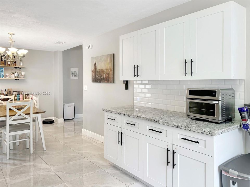 Recently Sold: $660,000 (4 beds, 2 baths, 1709 Square Feet)