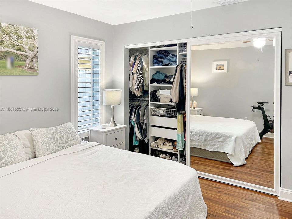 Recently Sold: $660,000 (4 beds, 2 baths, 1709 Square Feet)